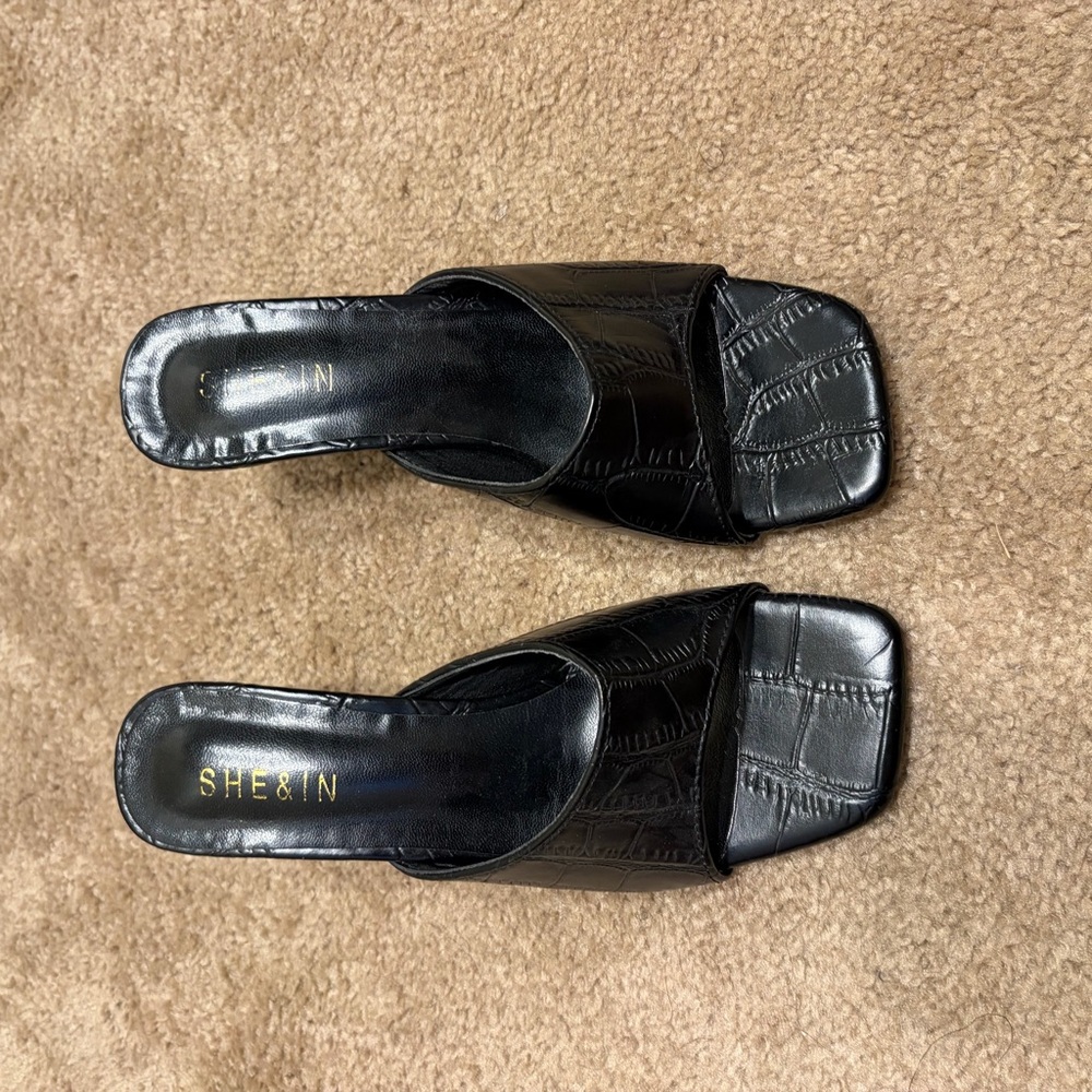 Shein Black Croc-Embossed Square Toe Slide Mules